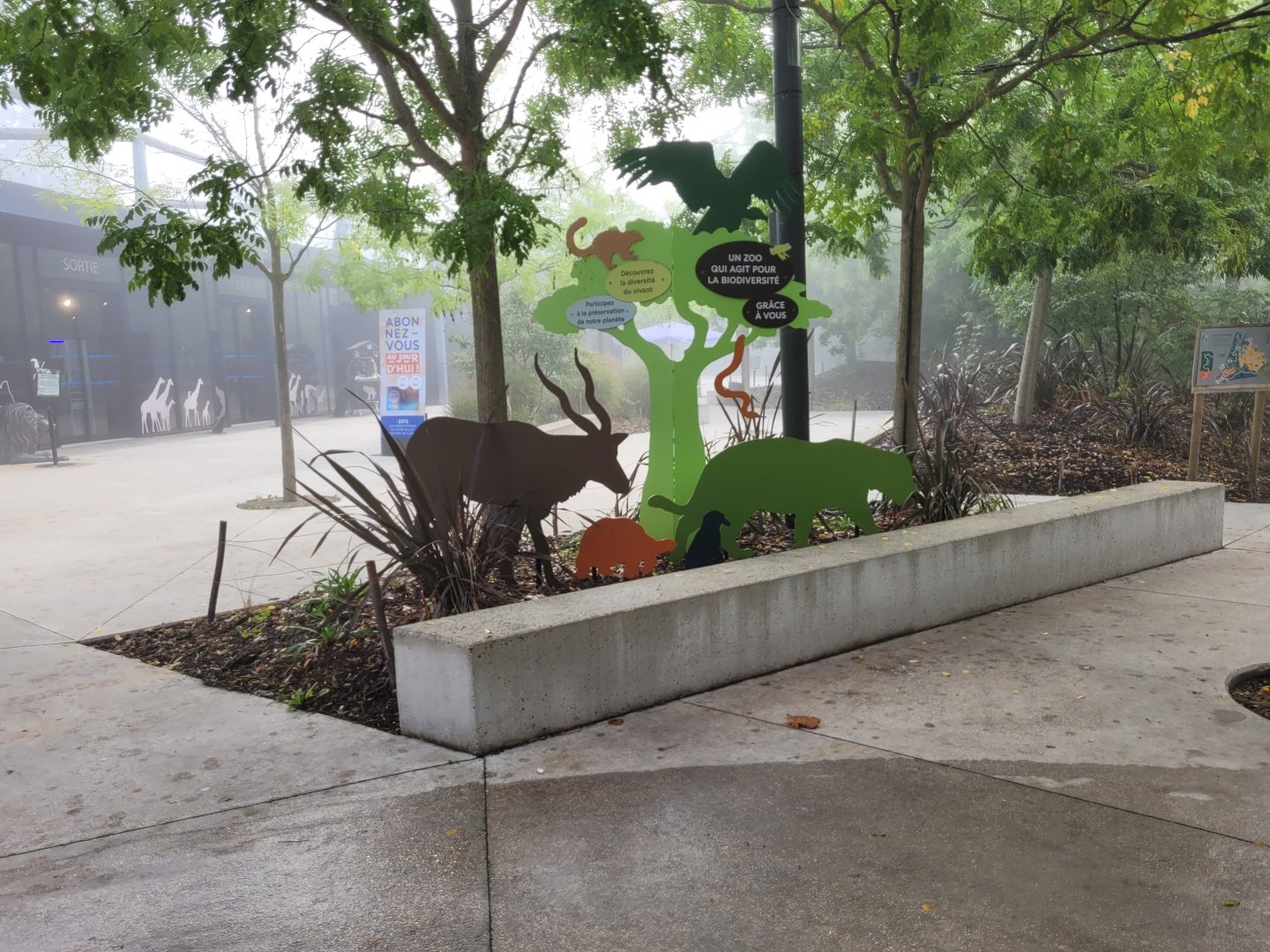 Entrance silhouettes -Parc Zoologique de Paris (2022)