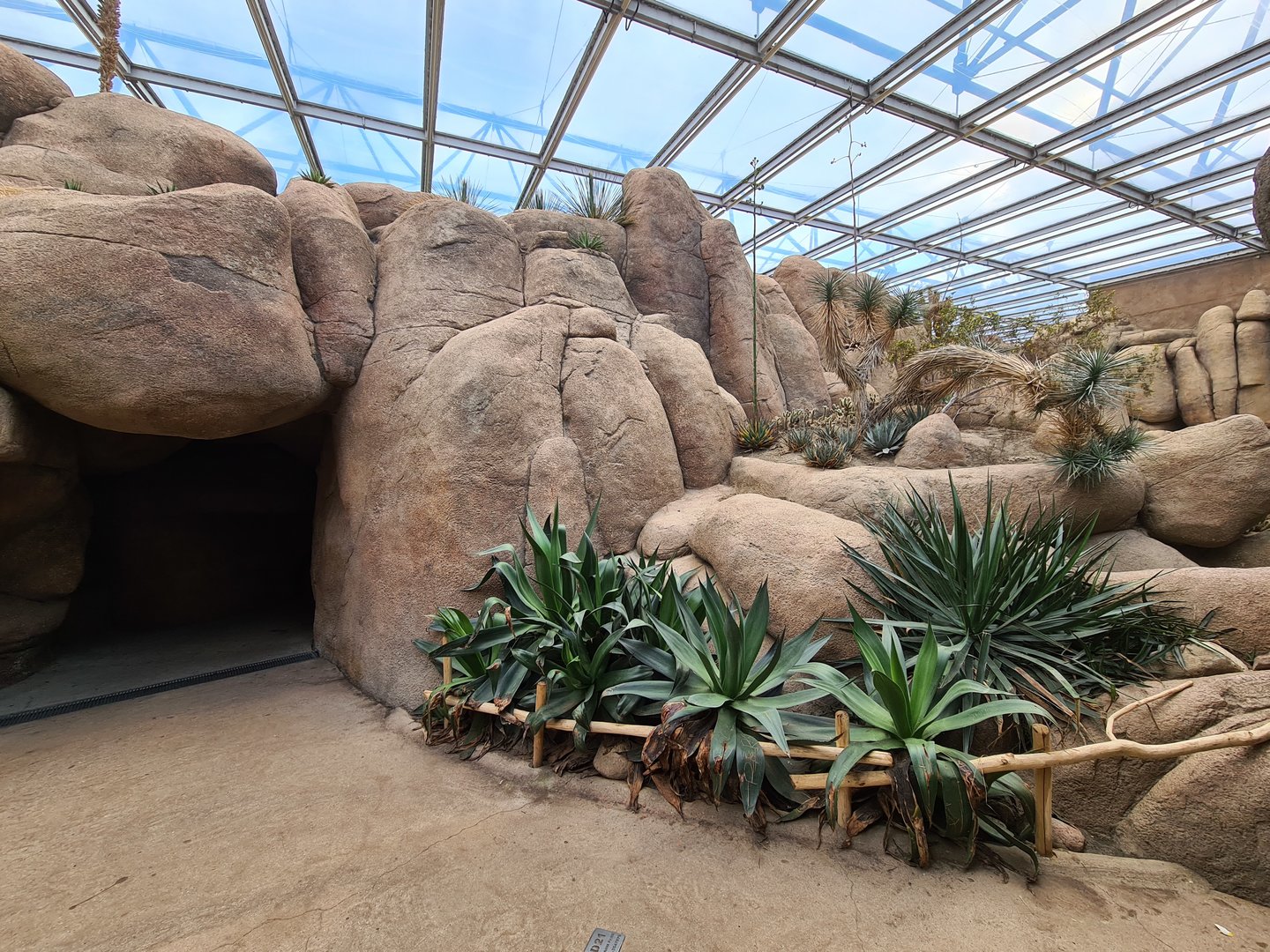 Entrance to Bush/Desert tunnel - Desert side