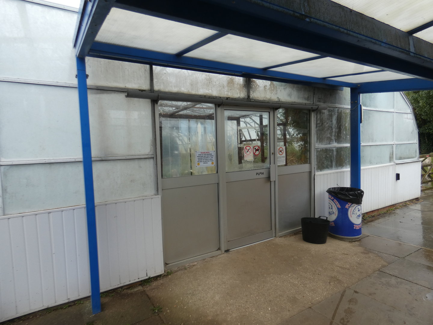 Entrance to Floral Palace