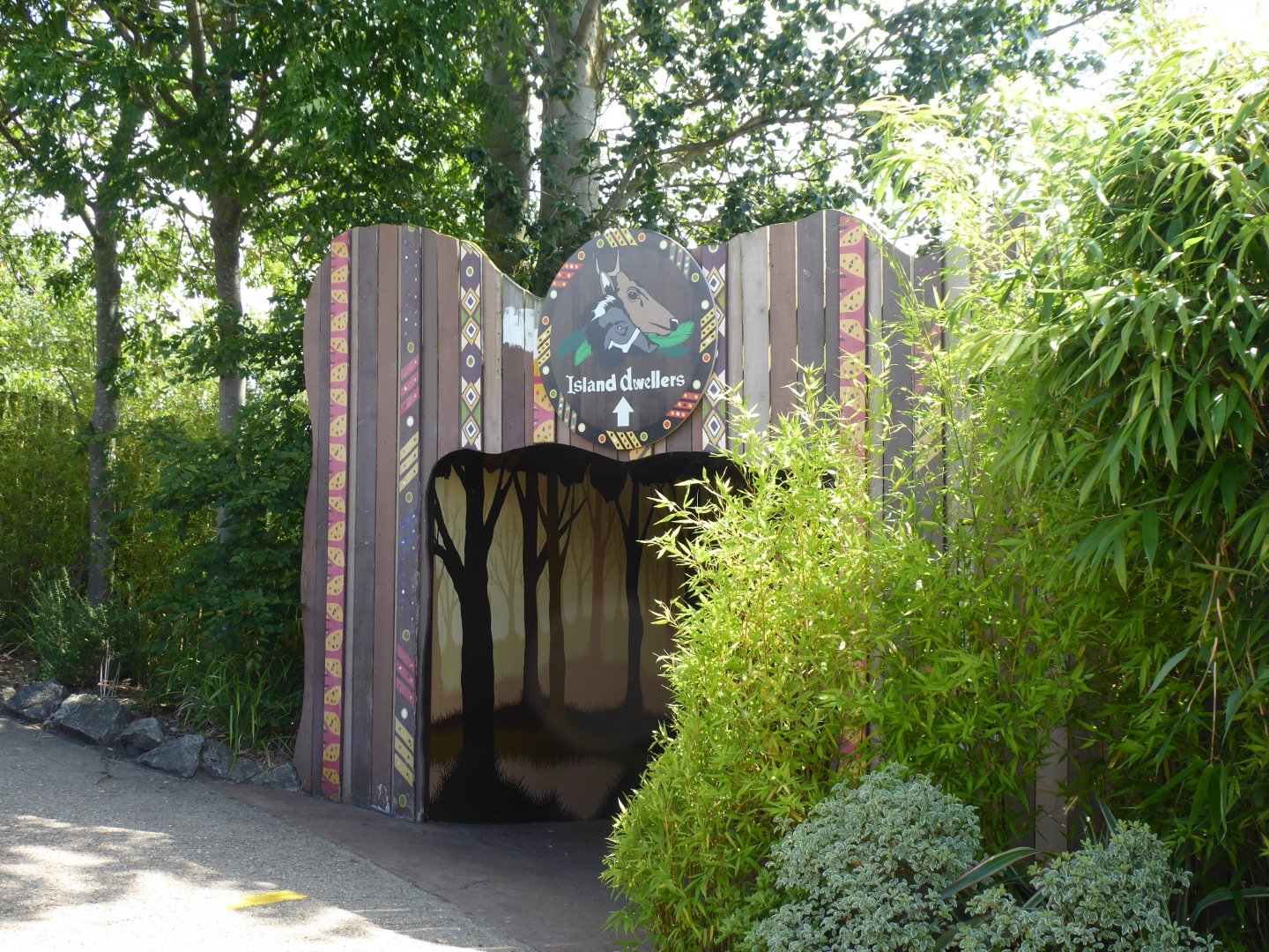 Entrance to Island Dwellers exhibits 050819