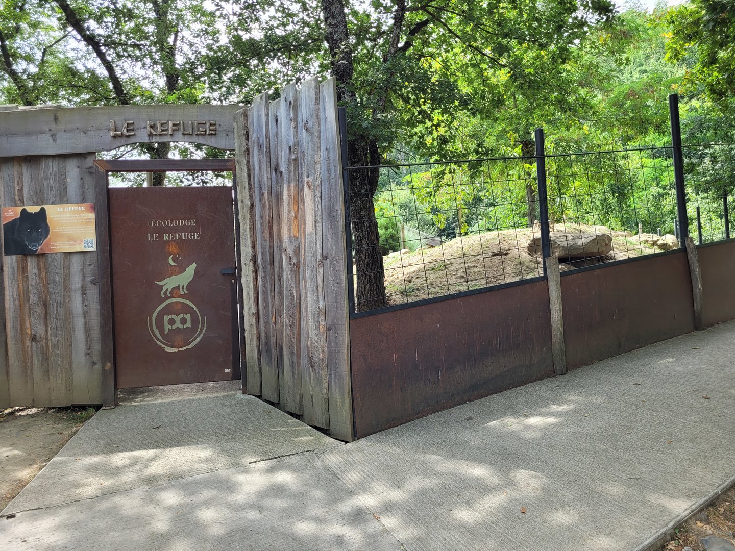 Entrance to one of the lodges -Parc Animalier des Pyrénées (2023)