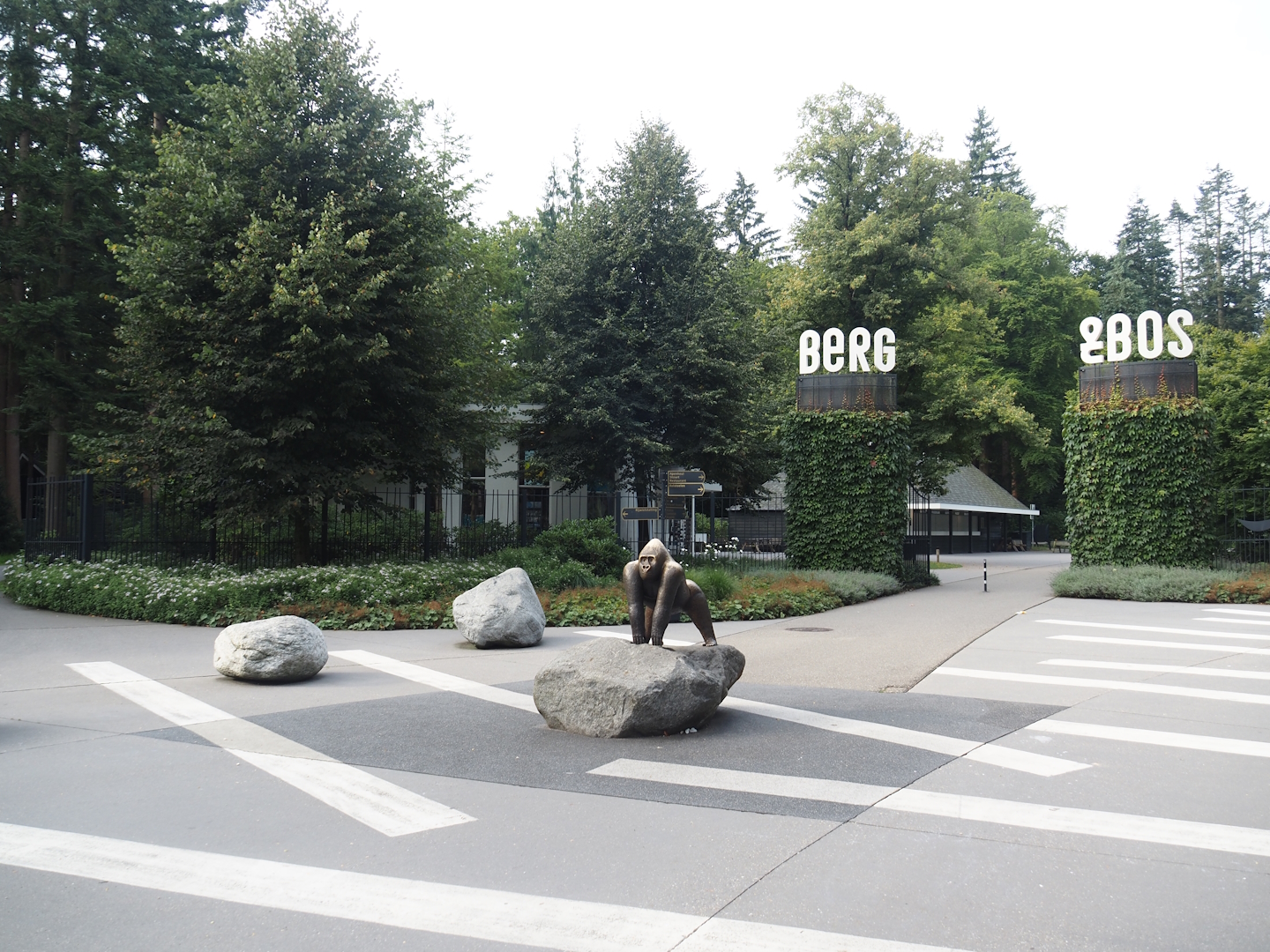 Entrance to Park Berg & Bos, city and nature park in which Apenheul is located, 2024-08-18