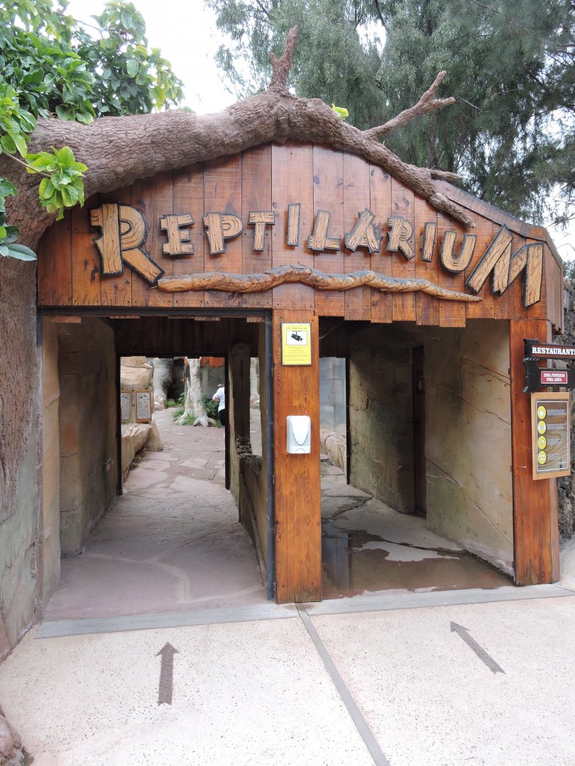 Entrance to Reptilarium Exhibit