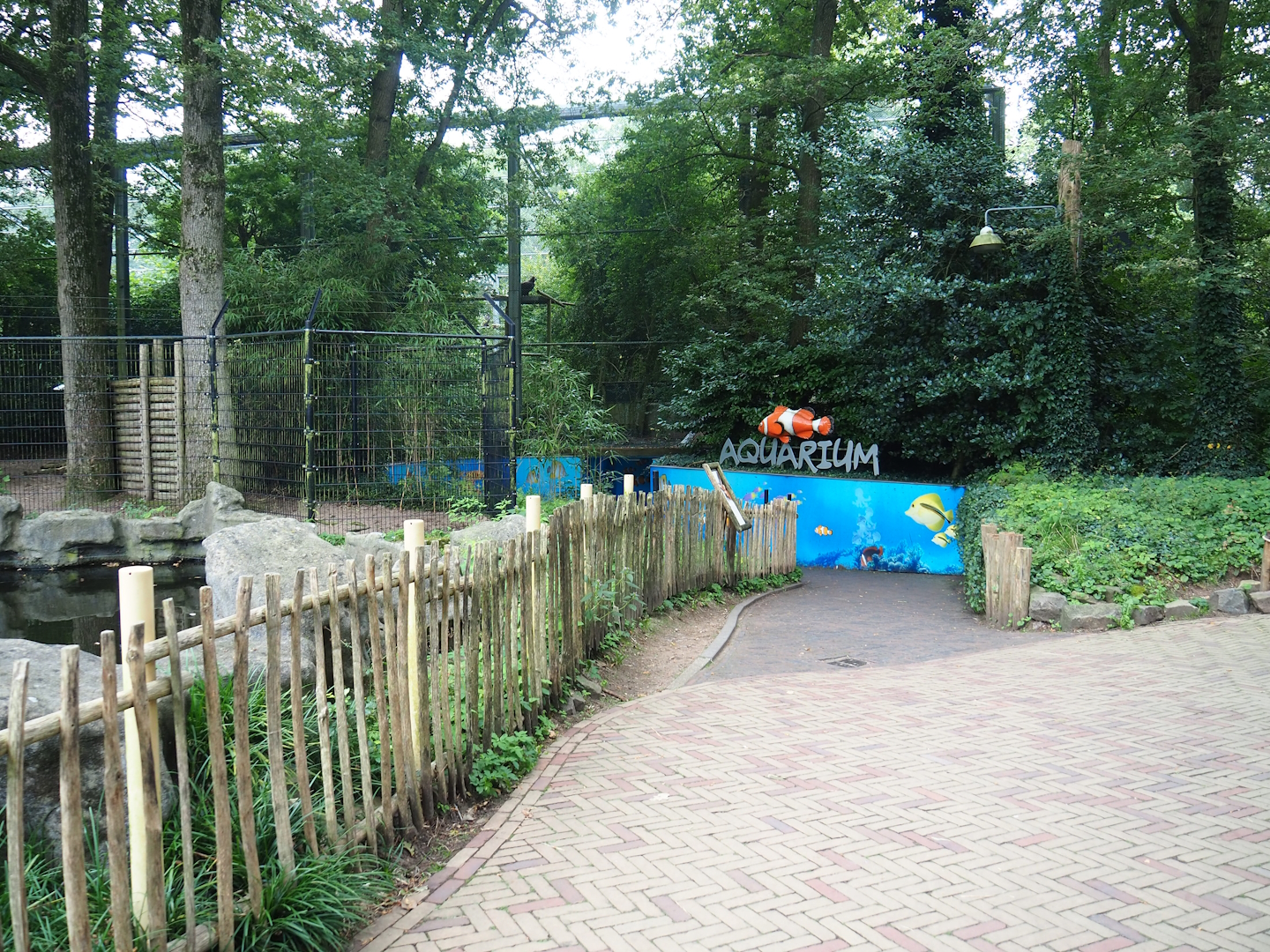 Entrance to the aquarium, 2023-08-17