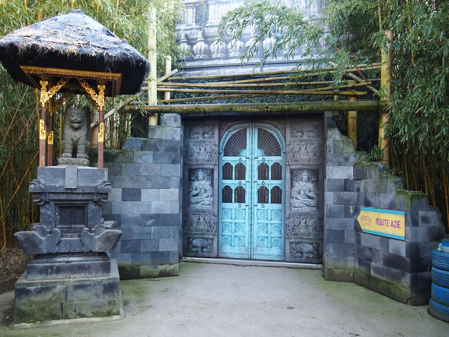 Entrance to the Asian greenhouse (Jan 20th, 2019)