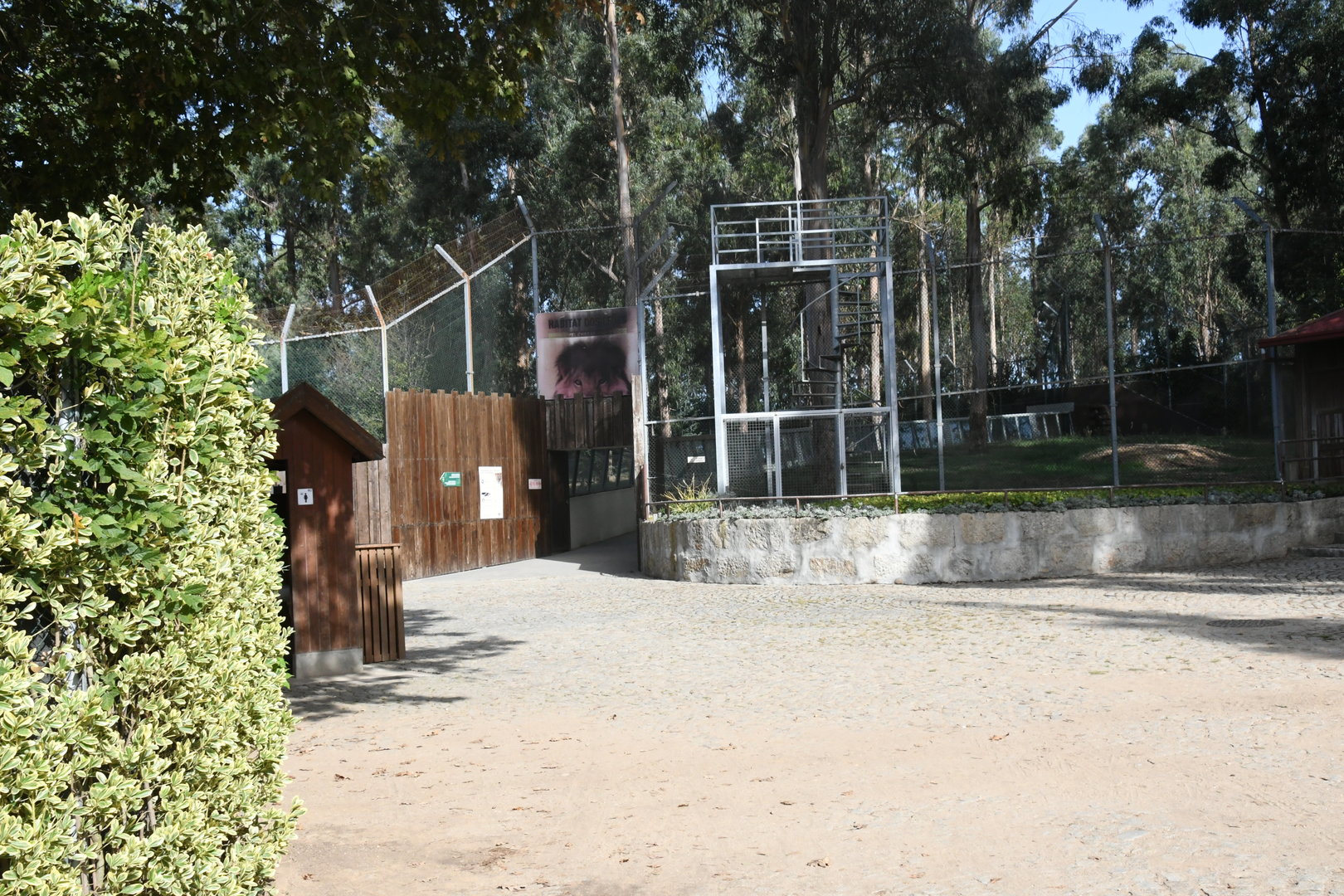 Entrance to the Asian Lions' exhibit tunnel