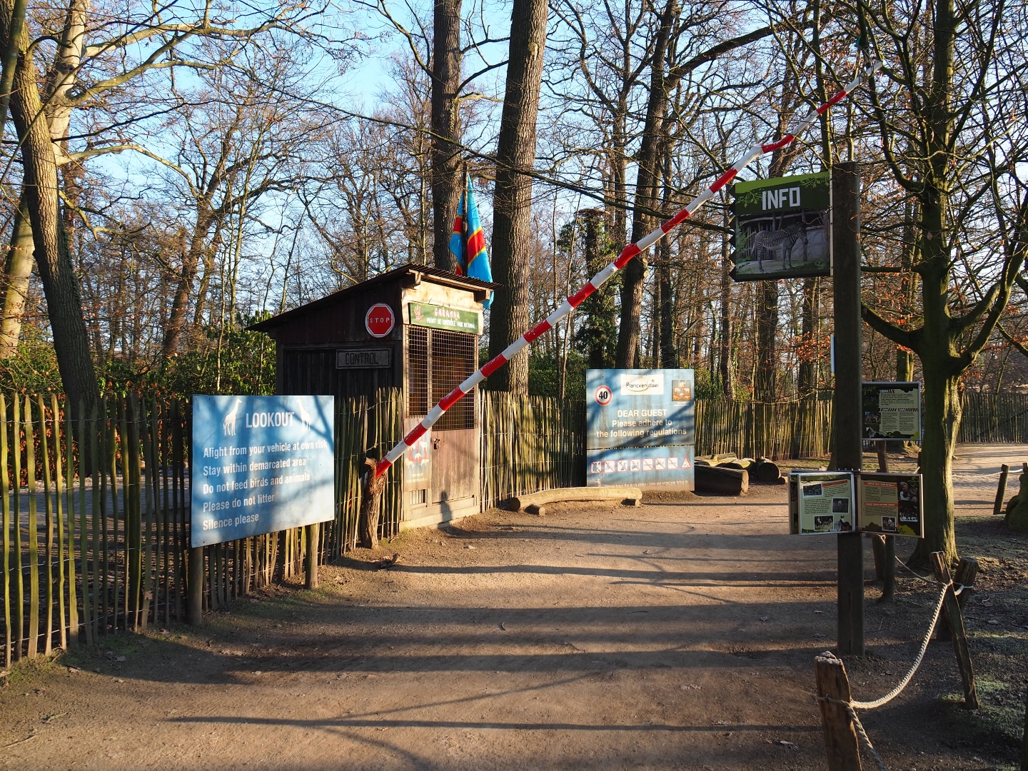 Entrance to the giraffe area (Jan 20th, 2019)