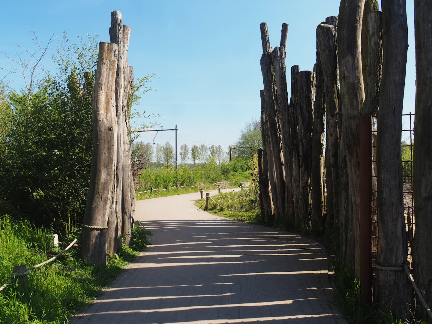 Entrance to the Indian rhinoceros area, 2023-04-30