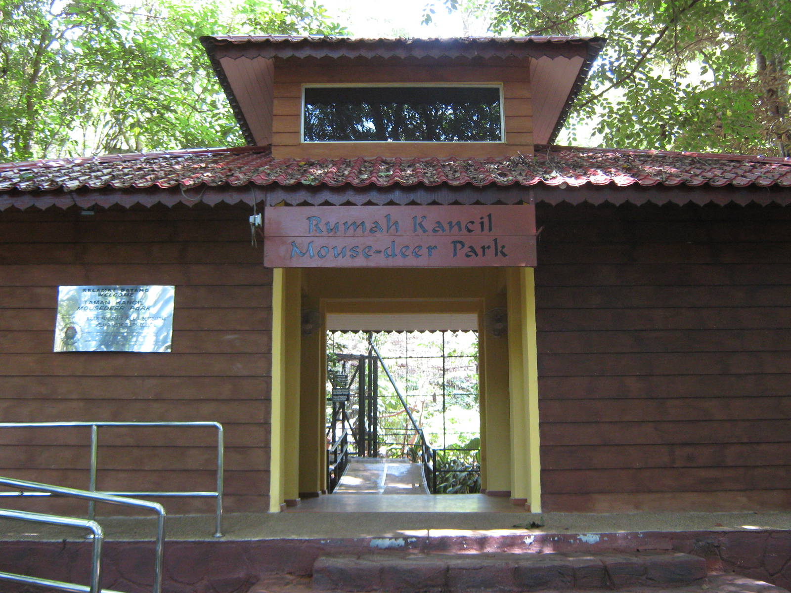 entrance to the Mouse Deer Park