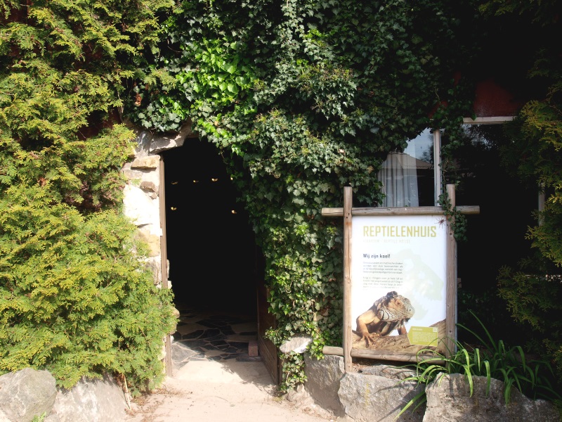 Entrance to the reptile house (April 19th, 2015)