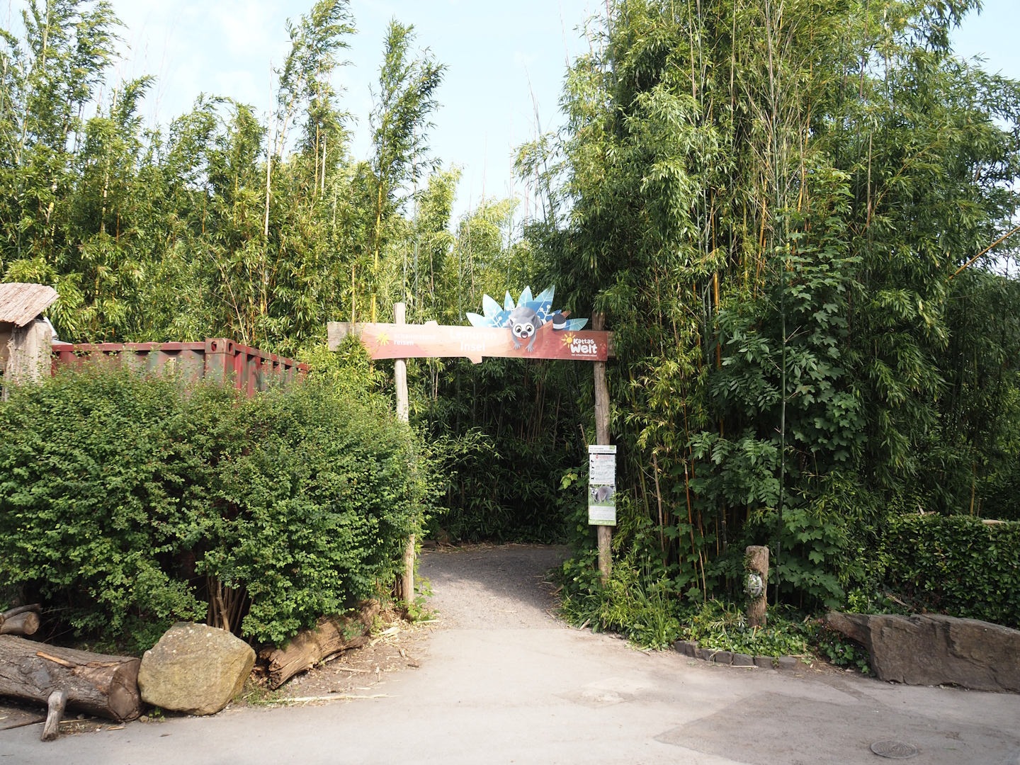 Entrance to the ring-tailed lemur and black-and-white ruffed lemur island, 2024-06-08