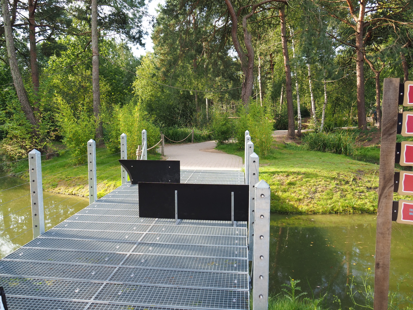 Entrance to the ring-tailed lemur walk-through area, 2019-09-15
