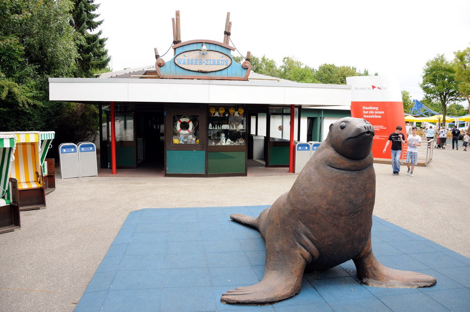 Entrance to the sealion-show at Hansa-Park Sierksdorf