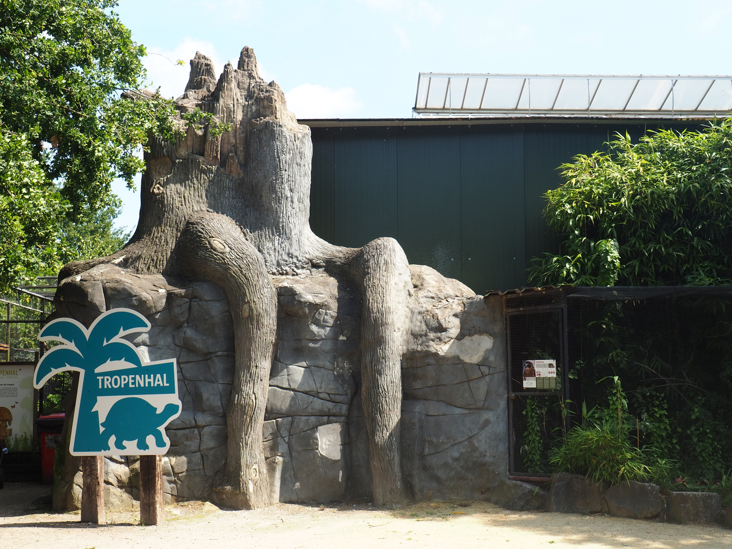Entrance to the tropical house, 2019-08-04