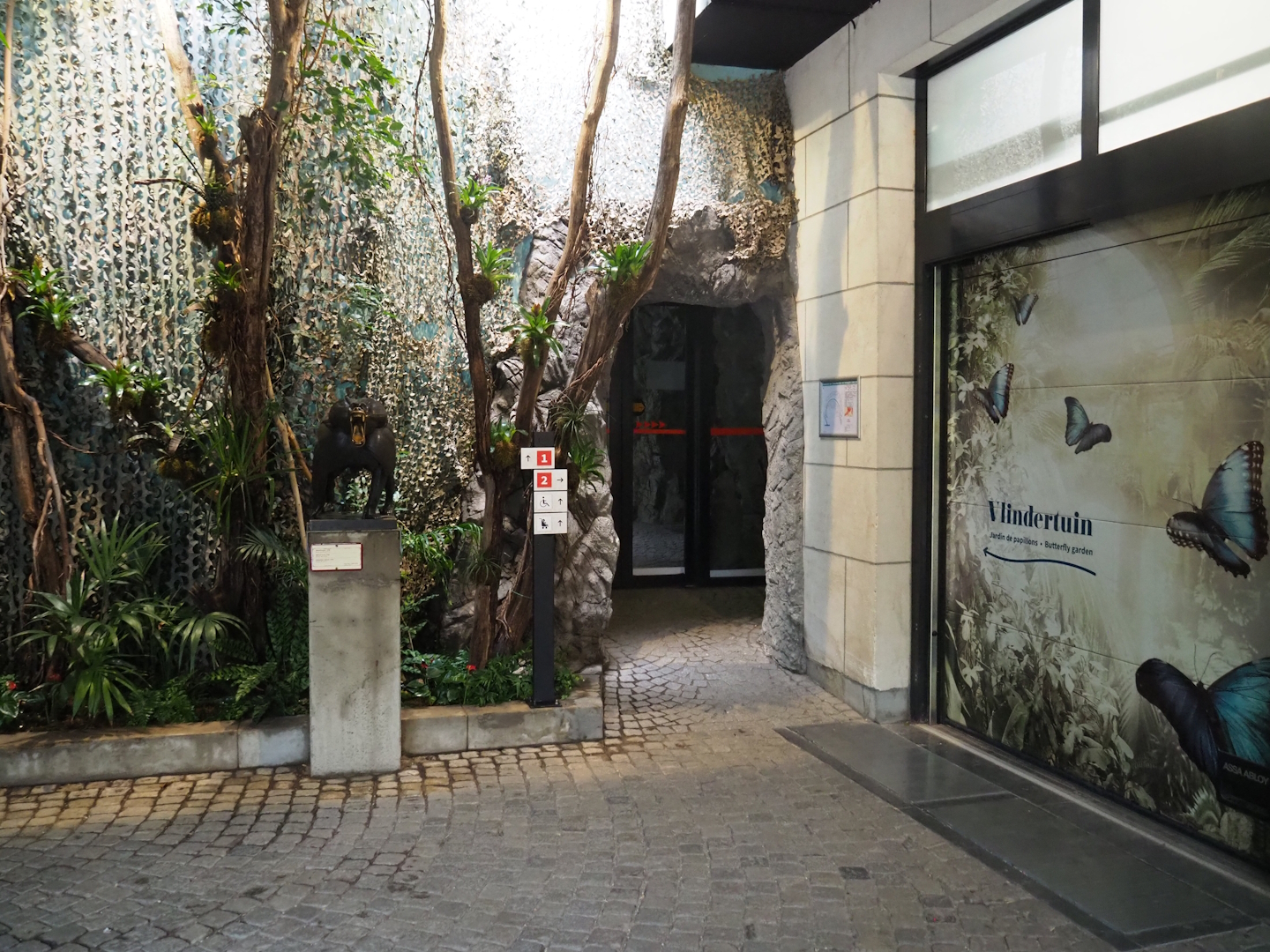 Entrance to the Winter garden (plant greenhouse and seasonal butterfly house), 2022-07-10
