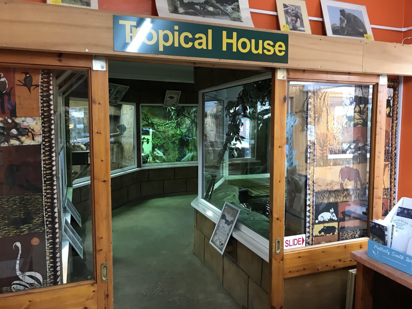 Entrance to Tropical House 040319