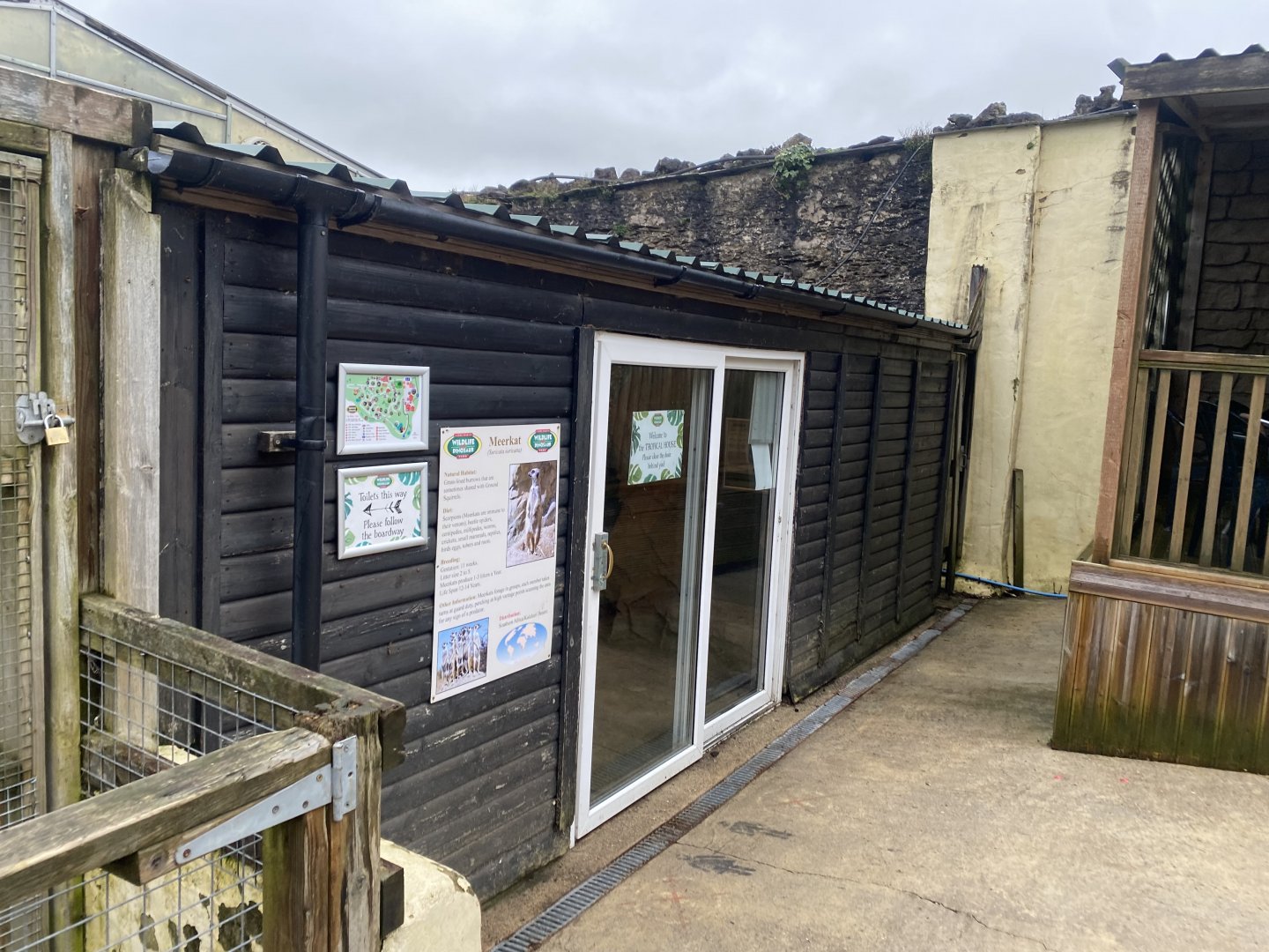 Entrance to Tropical House 170224