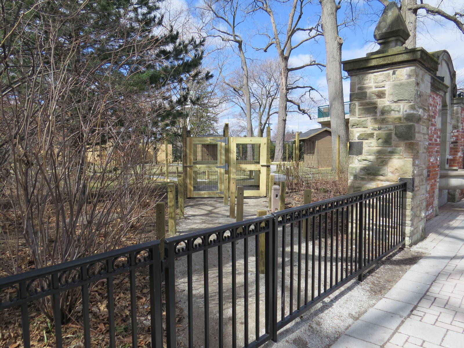 Entrance to walkabout