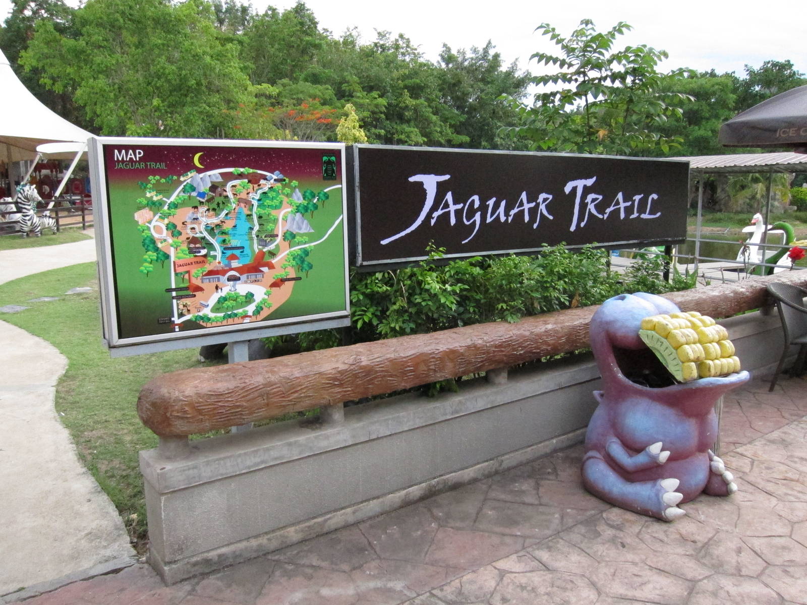 Entrance to Walking Zone