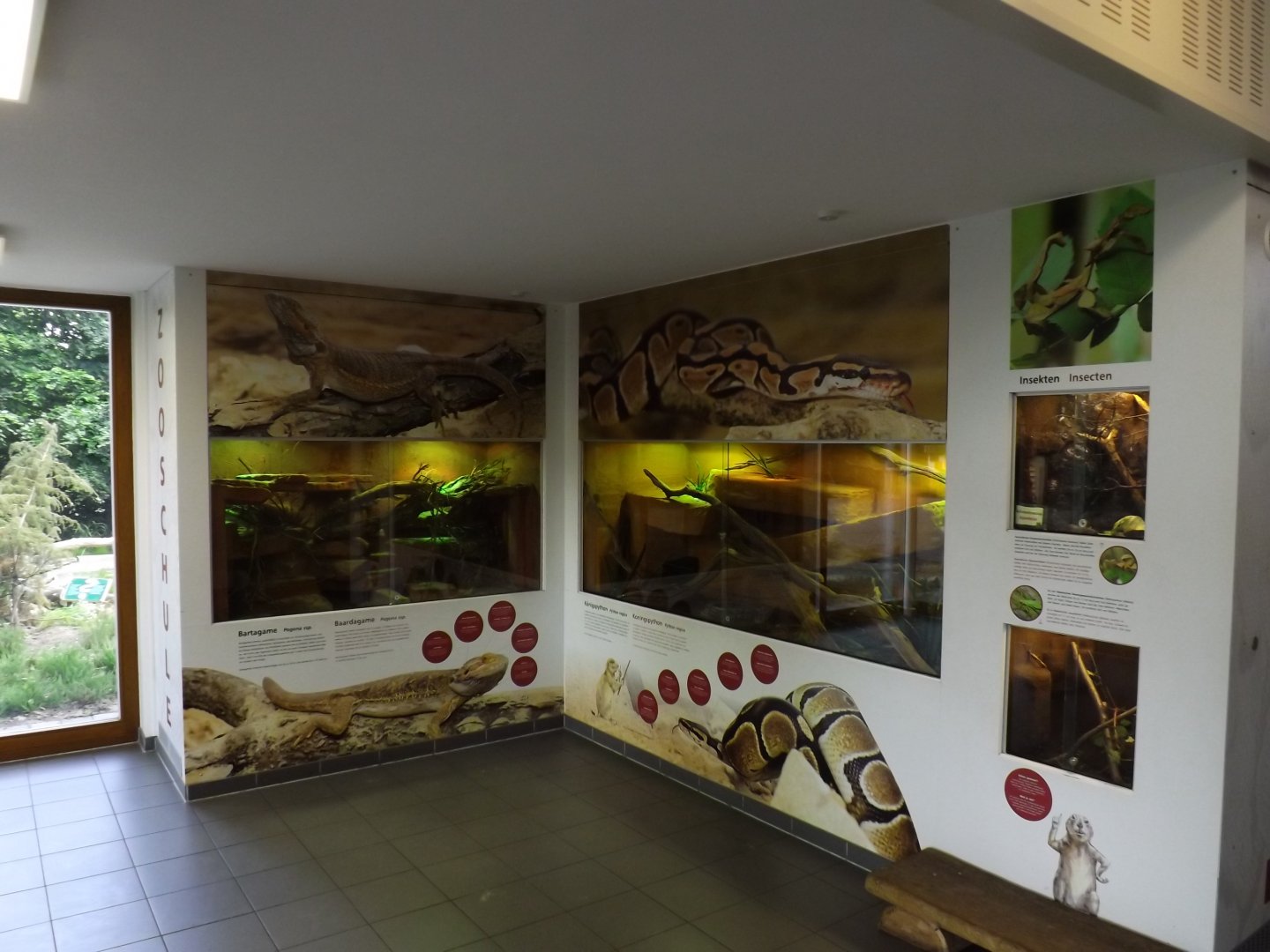 Entrance to ZooSchule