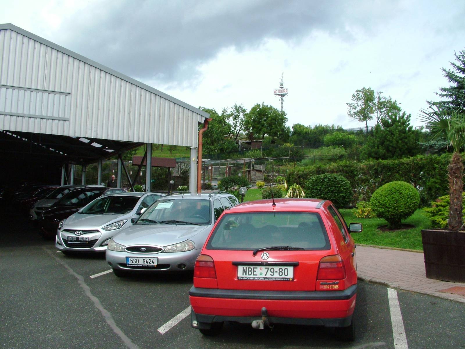 Entrance View at Autocentrum Boura (Dymokury), 26/08/12