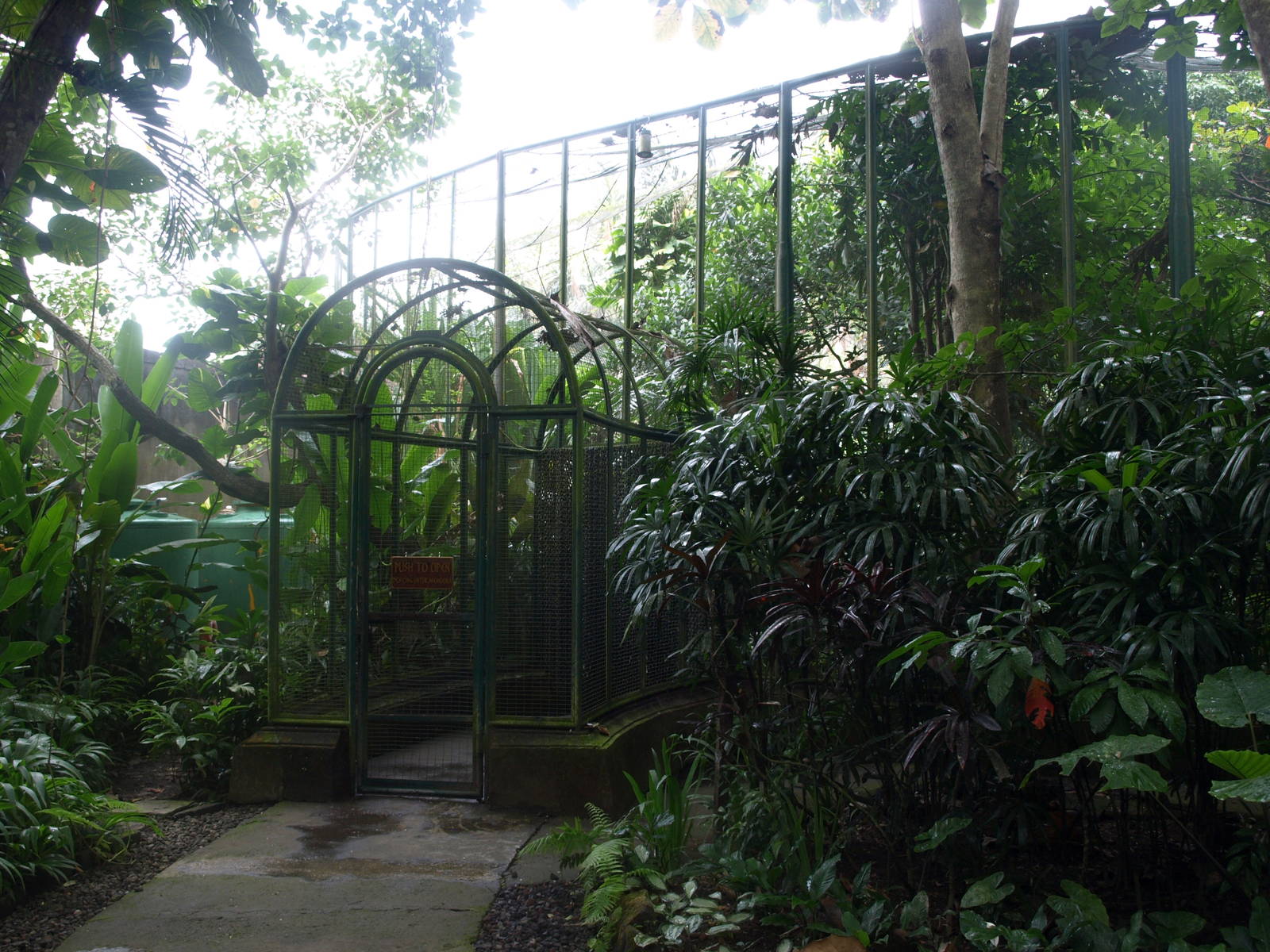 Entry to walk-through aviary