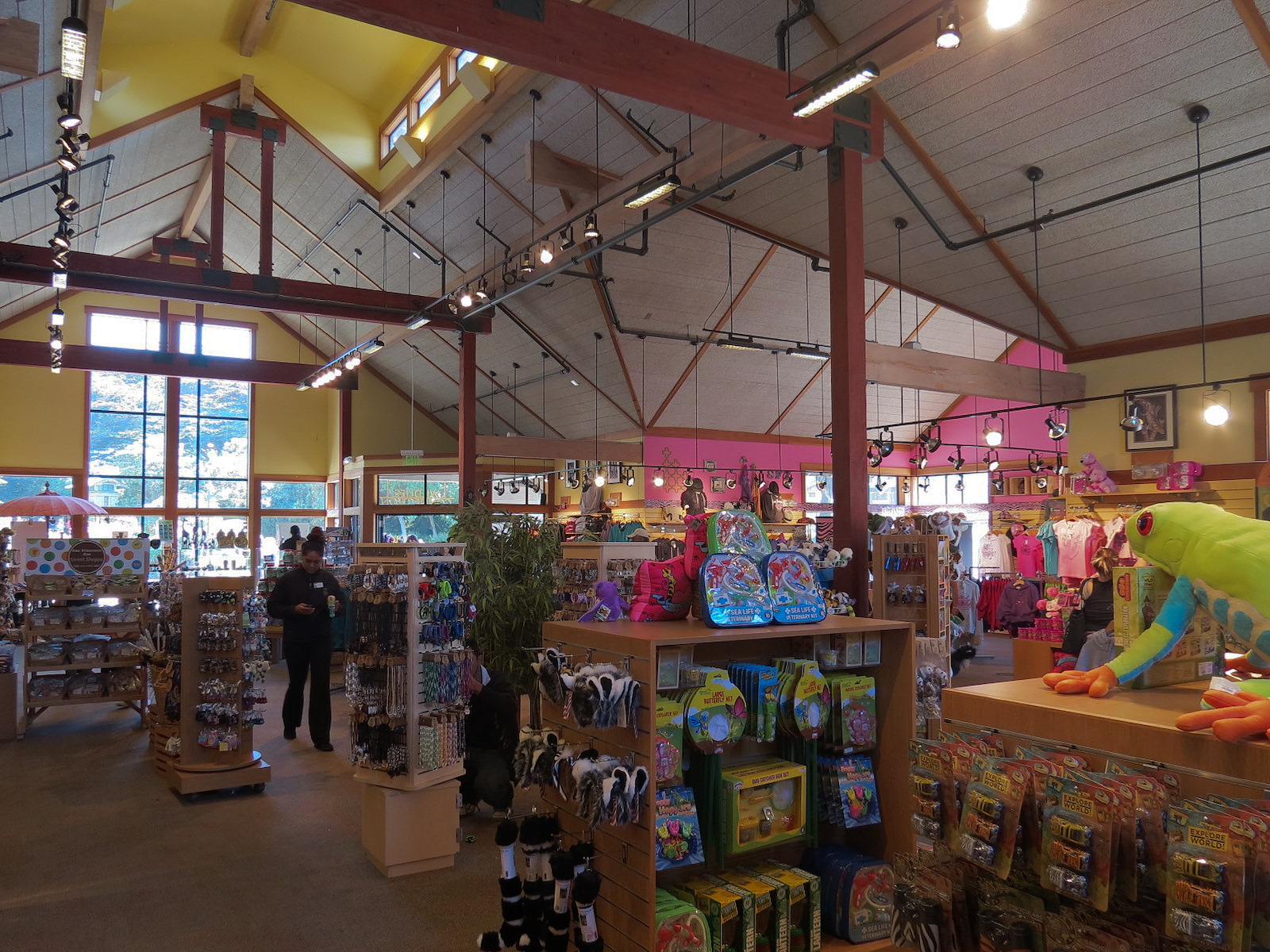 Entry Village - Wildlife Connection Shop