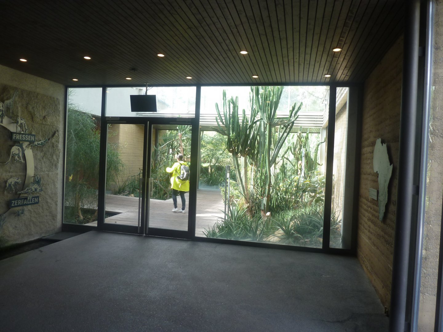 Etoscha-haus - Drought-resistant plants conservatory