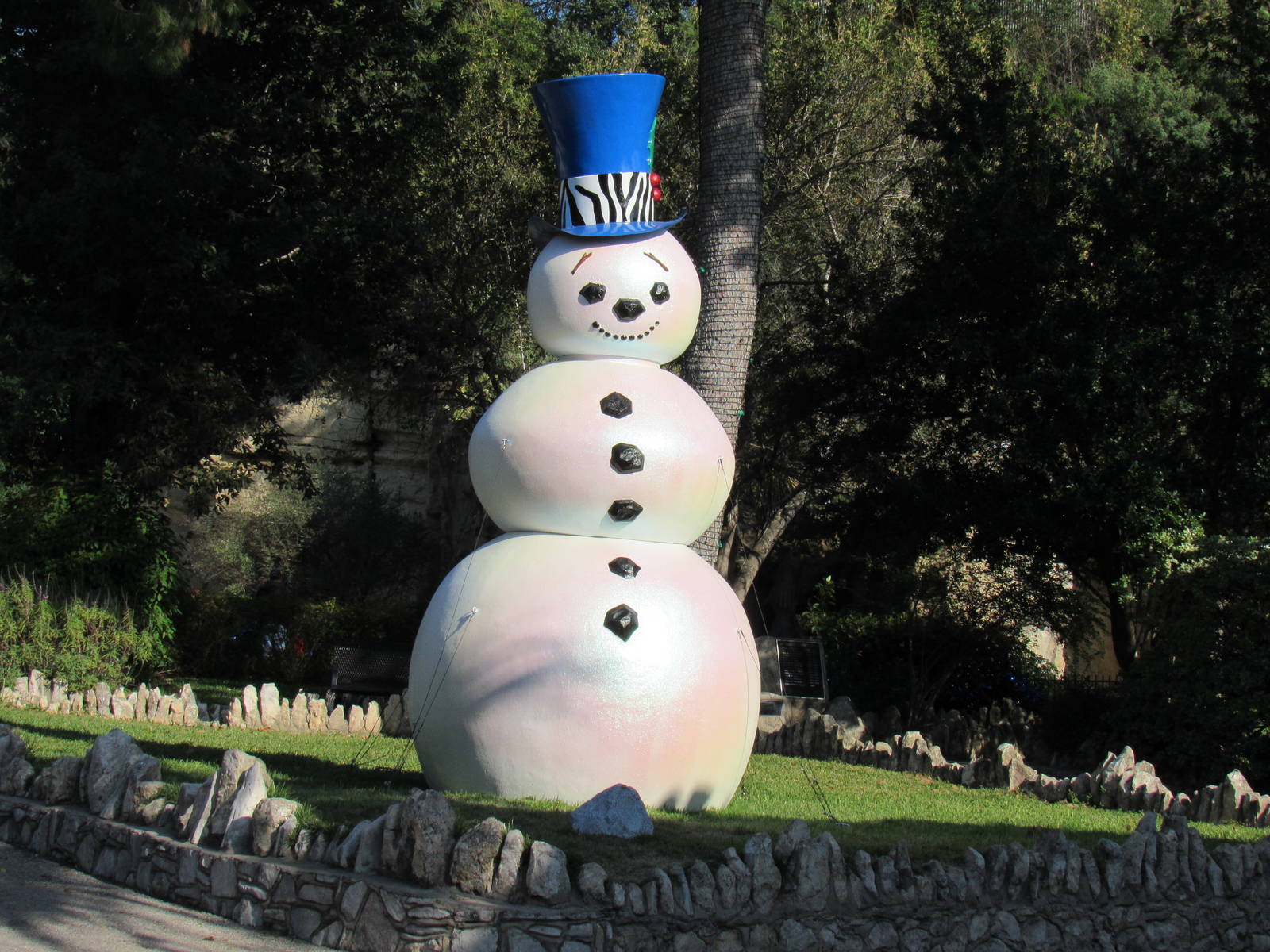 Even Snowmen are Bigger in Texas