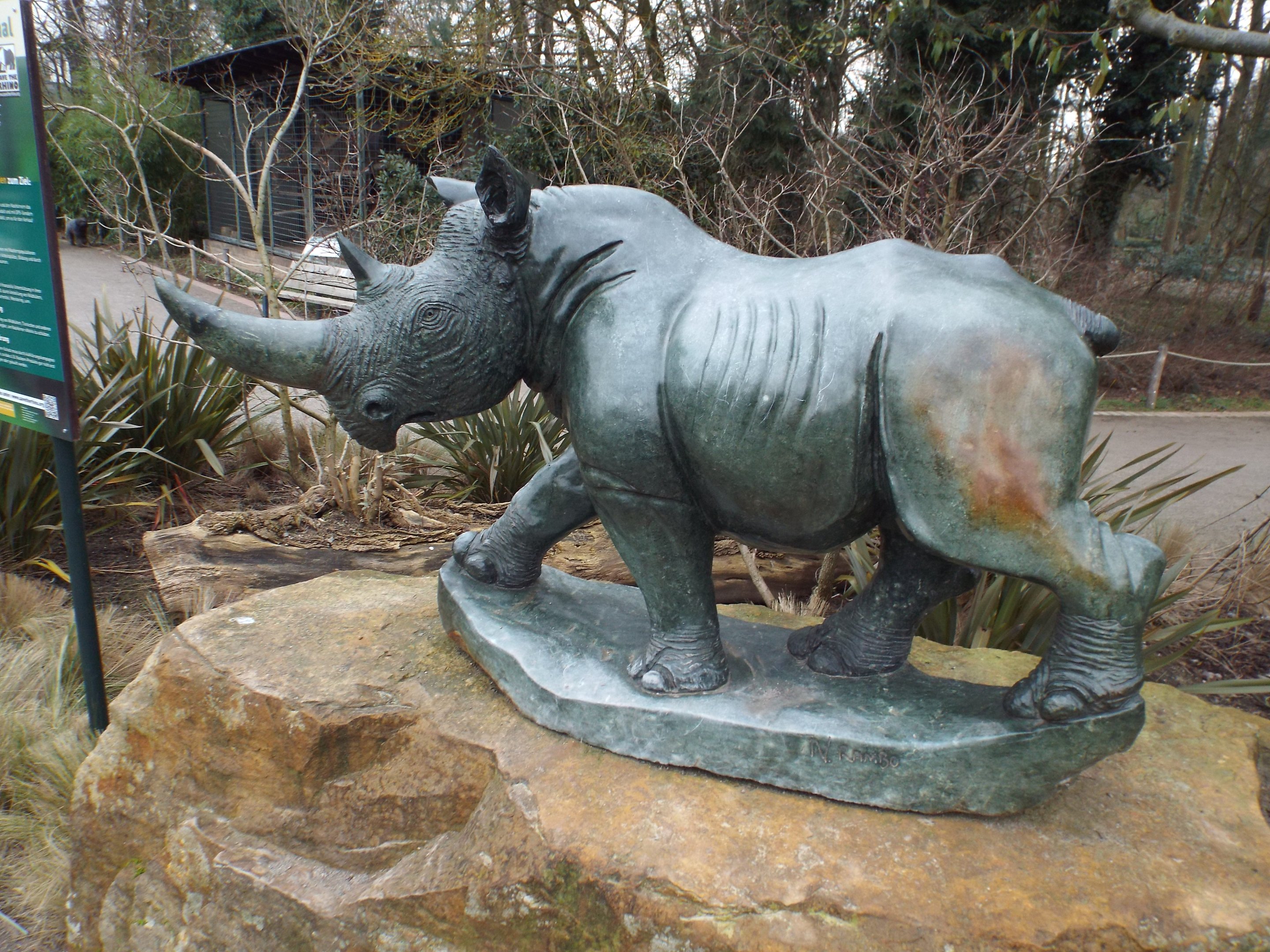 Example of statue art present at Zoo Krefeld