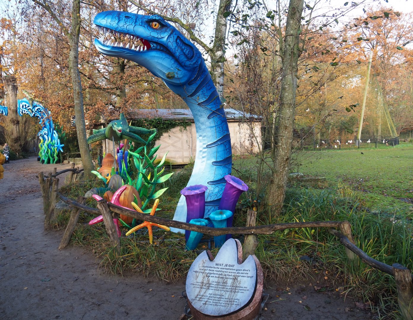 Example of temporary light sculptures for DinoLights winter event, 2021-11-23