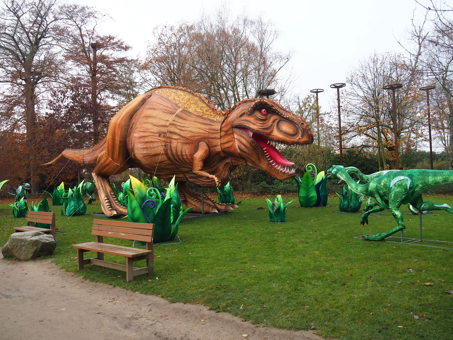 Examples of temporary light sculptures for DinoLights winter event, 2021-11-23