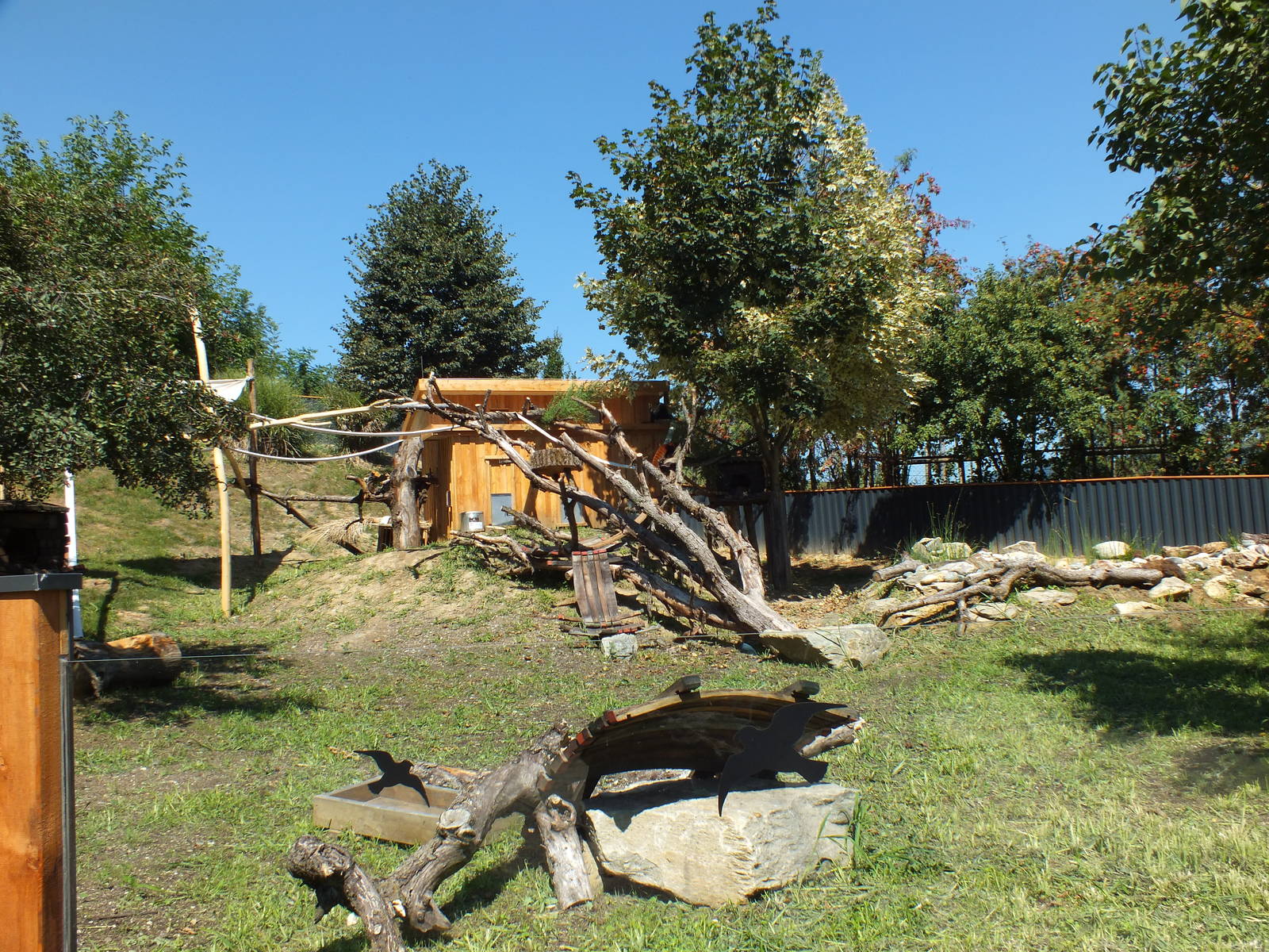 Exhibit for red pandas and Reeve's muntjak