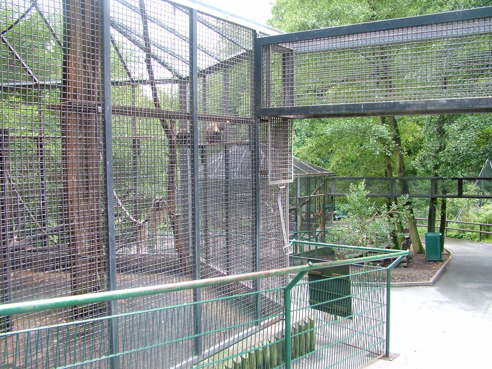 Exhibits at Opel-Zoo Kronberg, 30/08/10