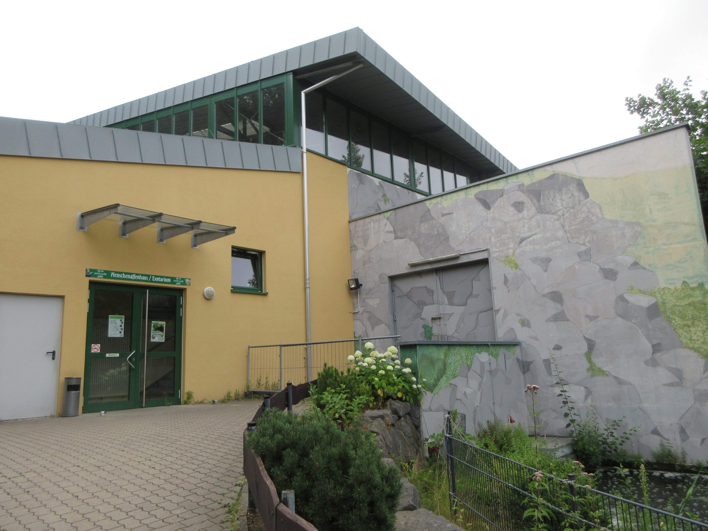 Exotarium/Chimpanzee House