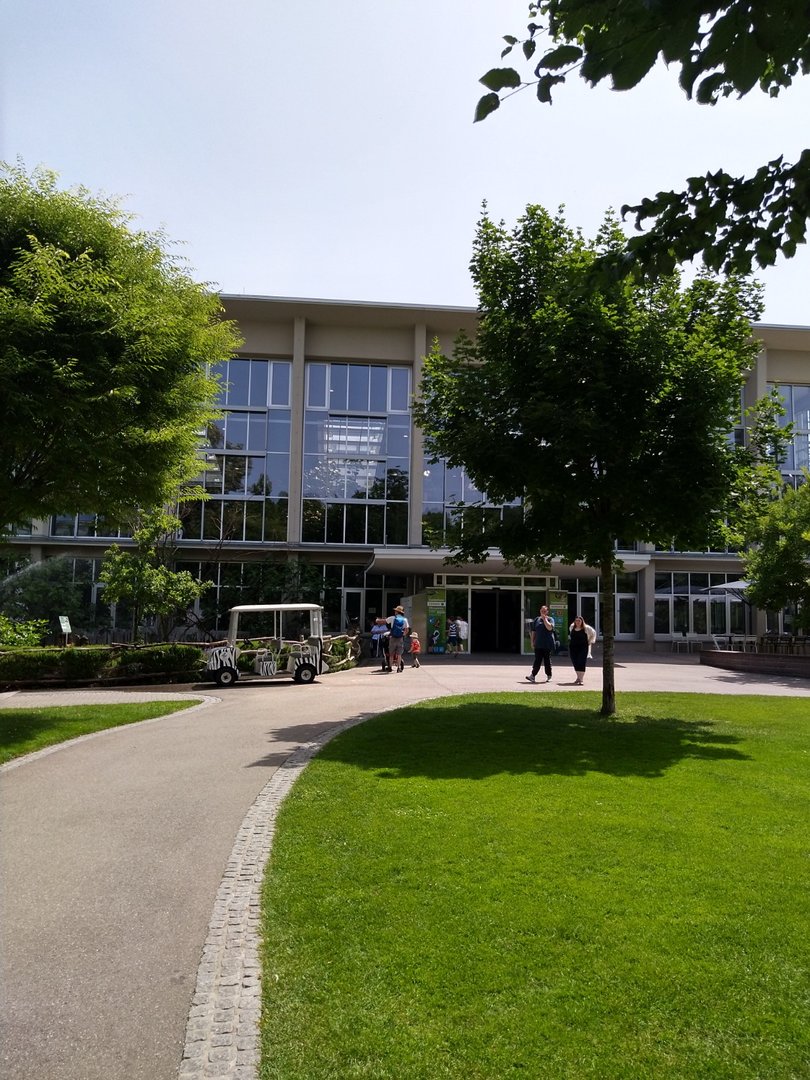 Exotenhaus - Frontal side