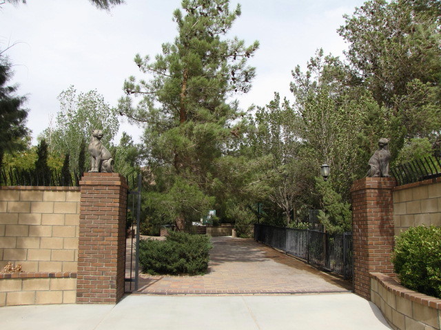 Exotic Feline Center Entrance