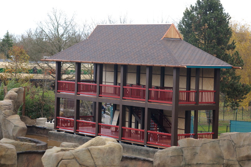 Expanded elephant enclosure at Allwetterzoo
