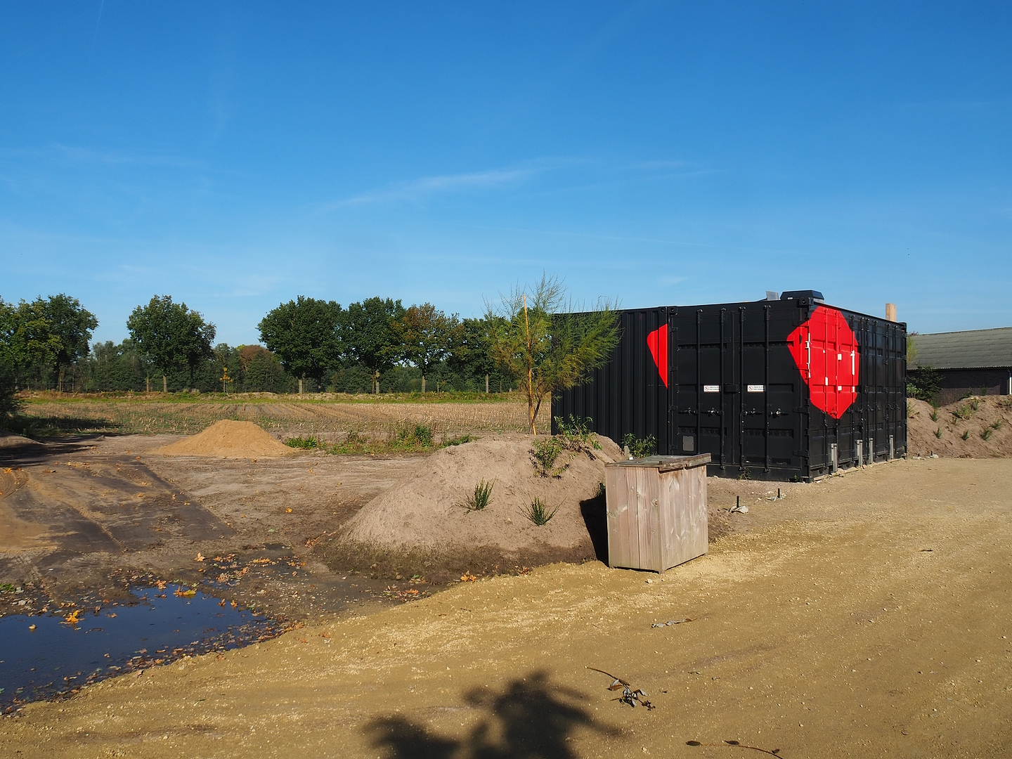 Expansion area for the zoo and shipping container structure, 2022-10-09