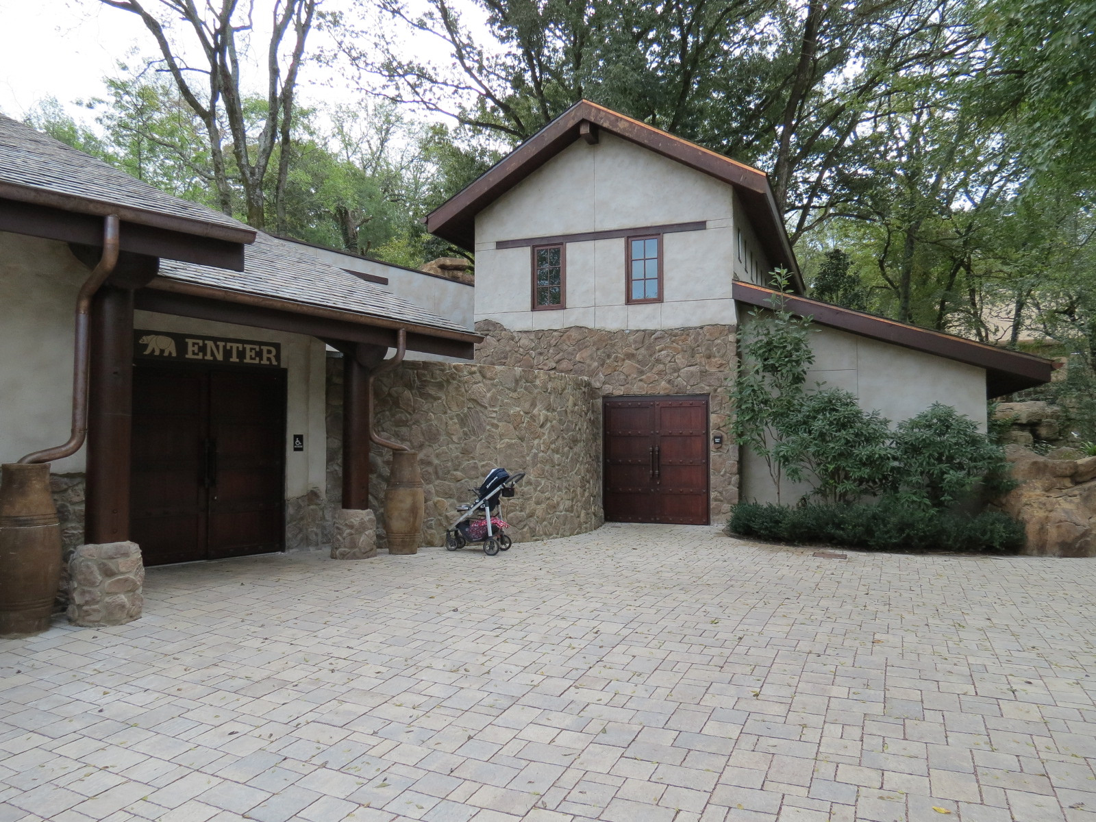 Expedition Peru - Lodge Exterior