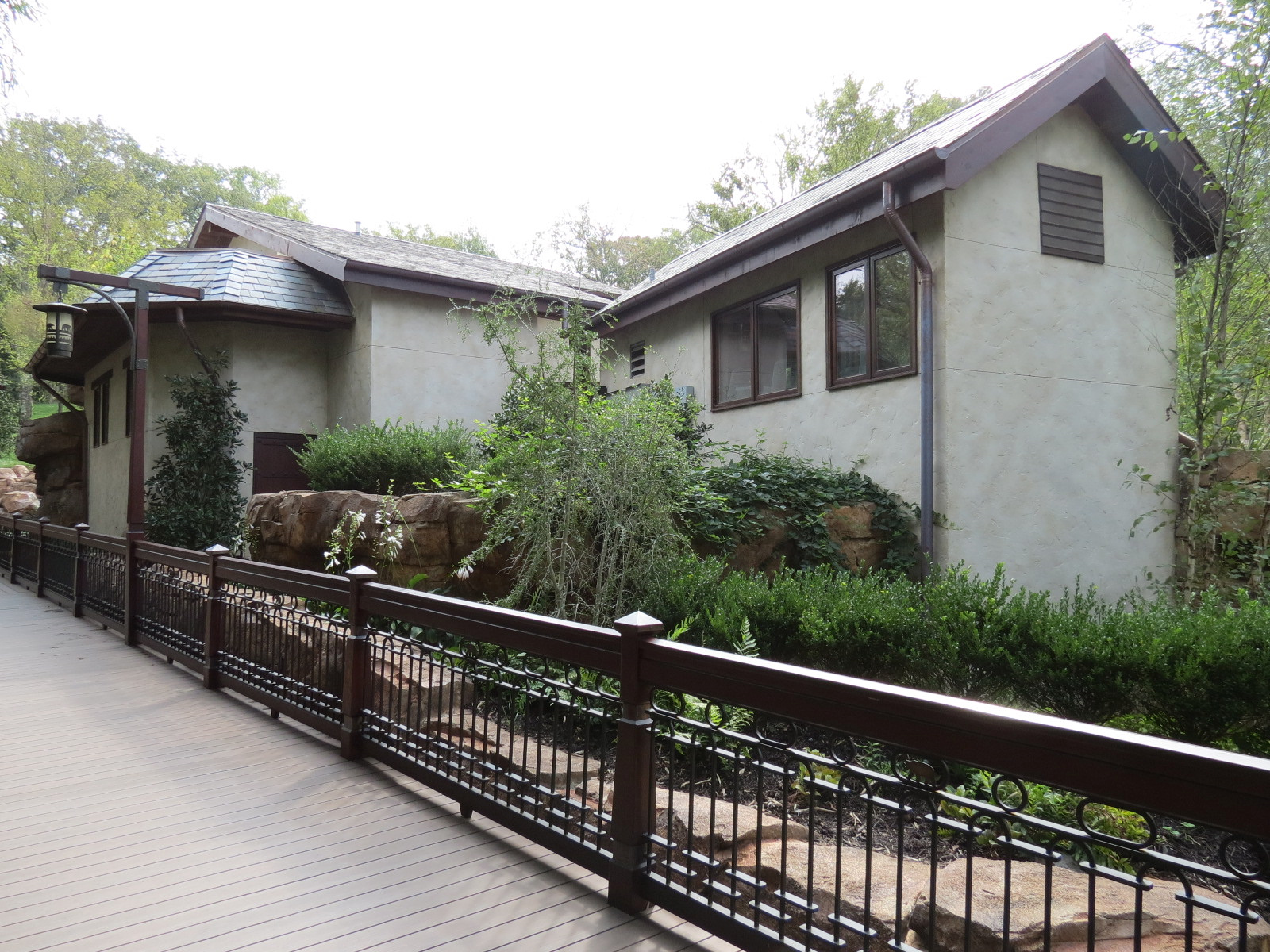 Expedition Peru - Lodge Exterior