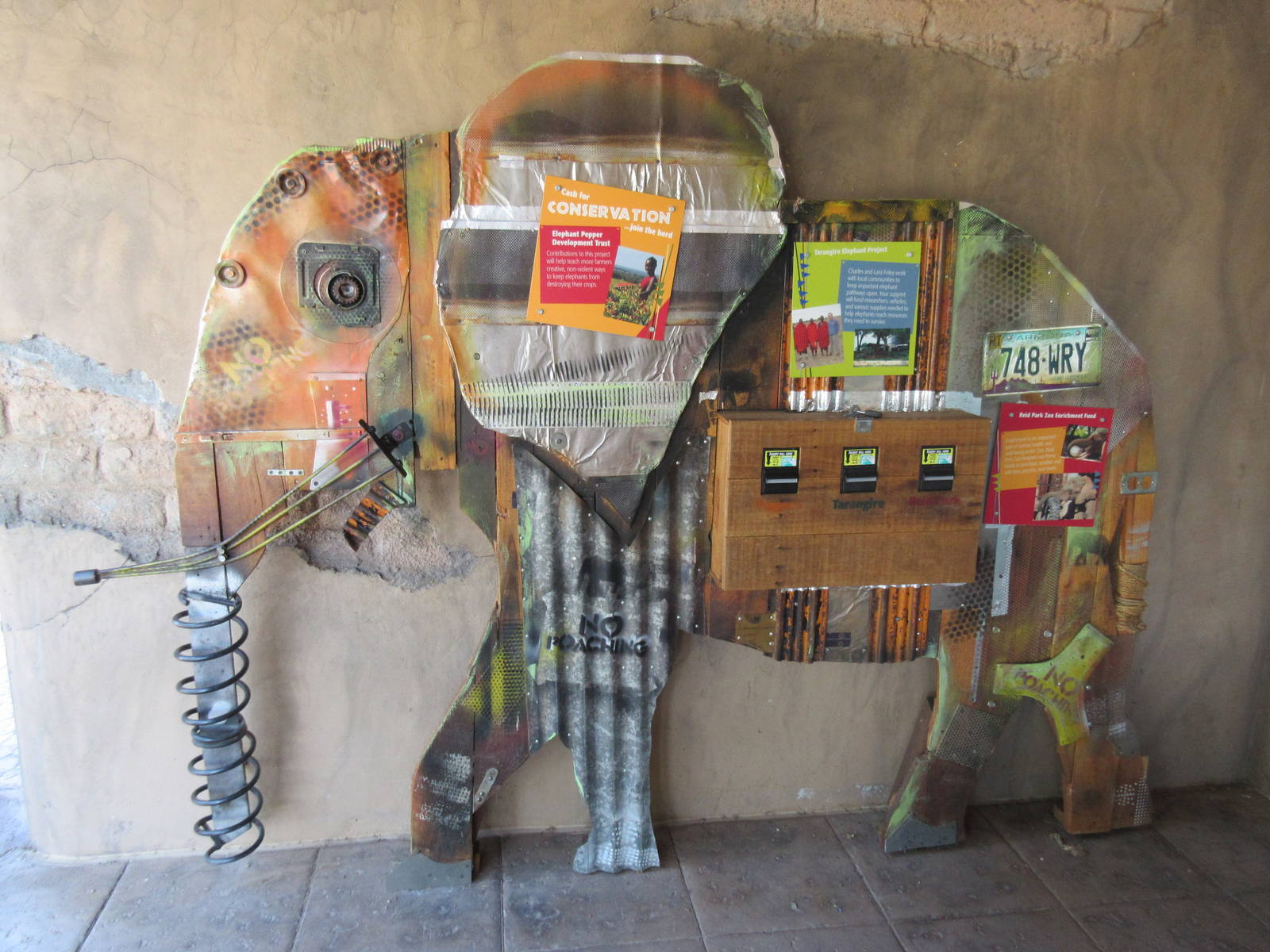 Expedition Tanzania - recycled elephant