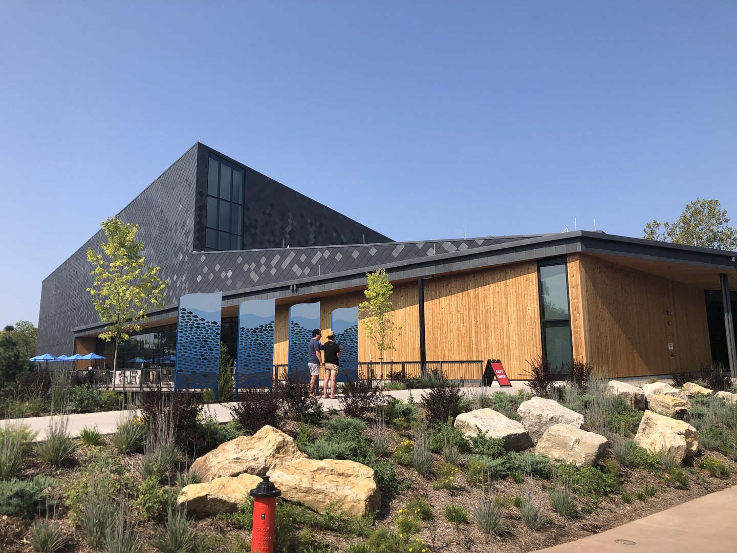 Exterior Side Aquarium