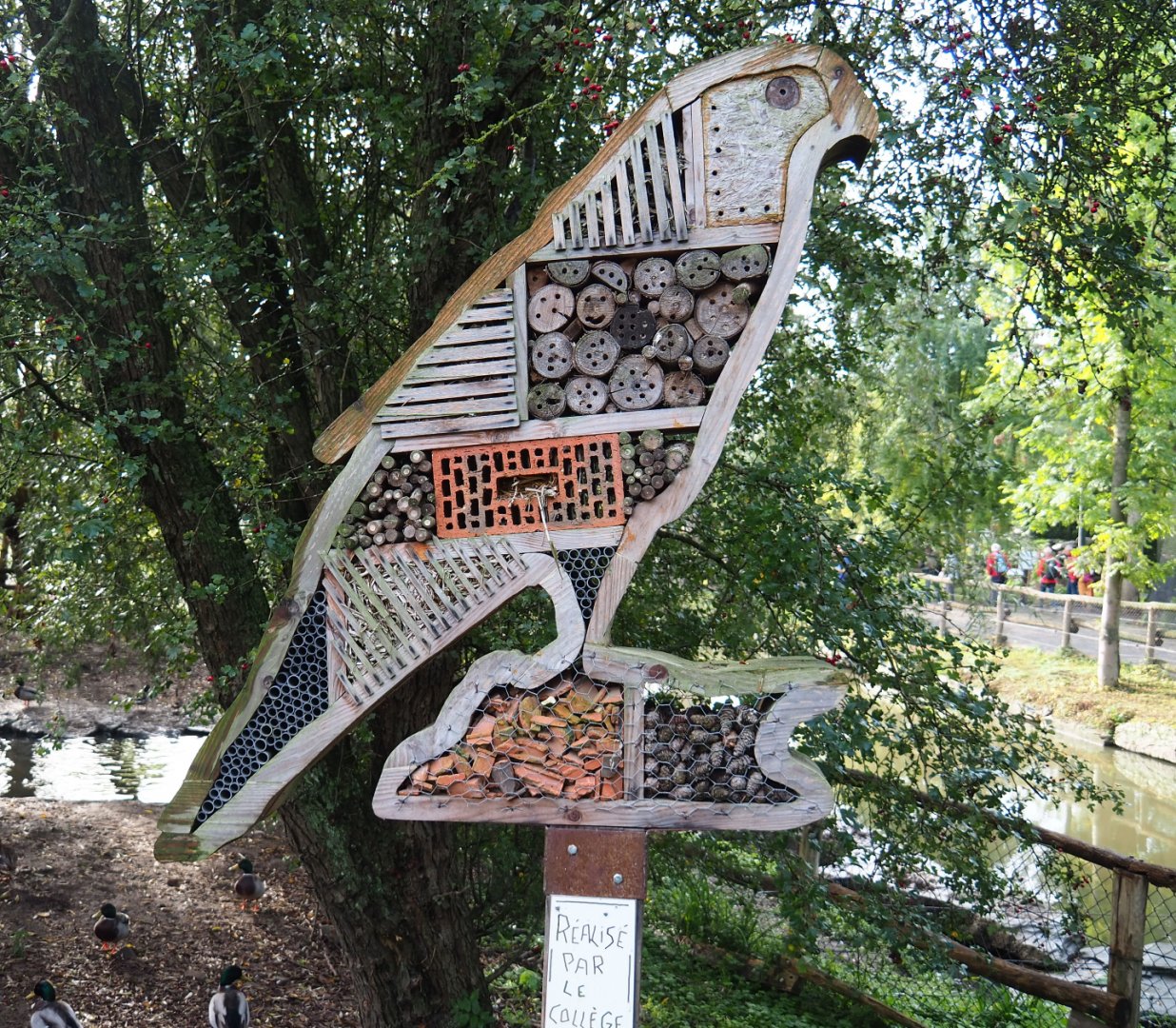Falcon-shaped insect hotel, 2019-10-04