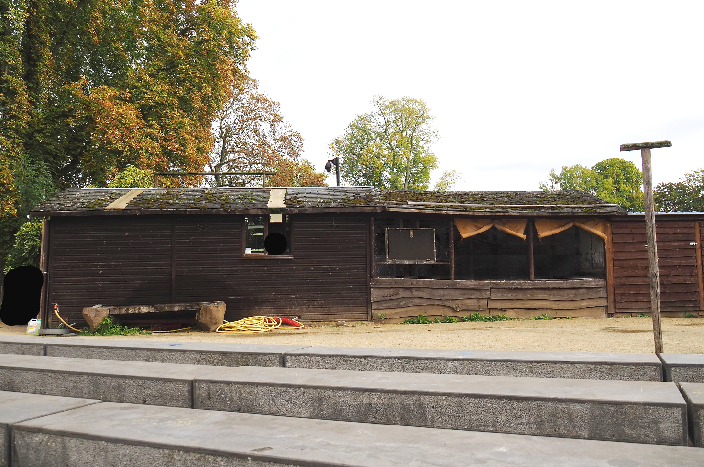 Falconry barn and mew, 2022-09-15