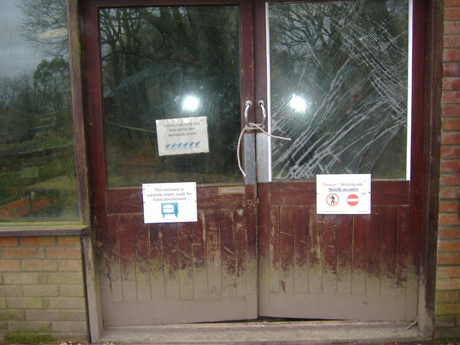 famous sign dartmoor