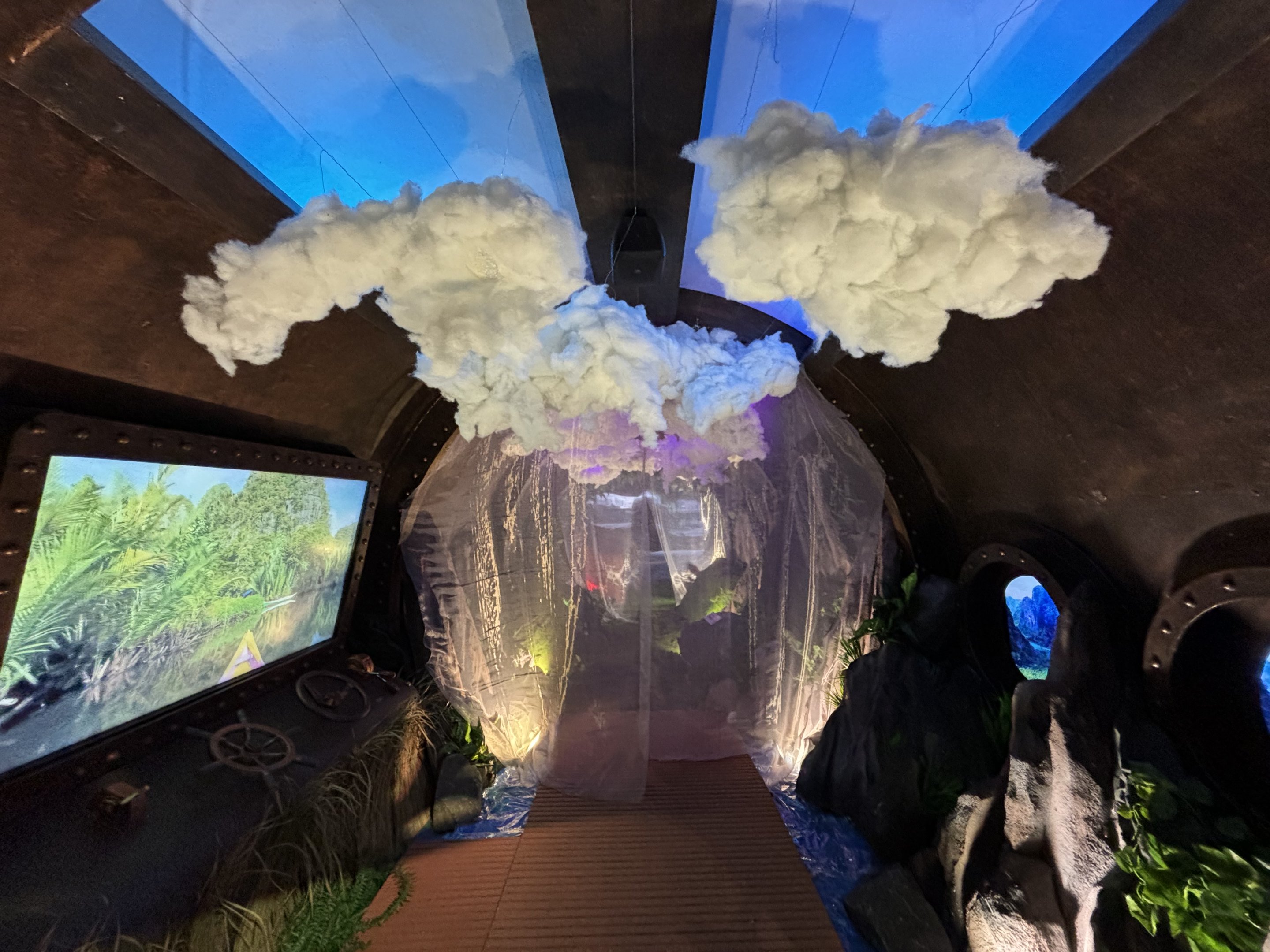 Fan-Sea Paradise: Explore Indonesia