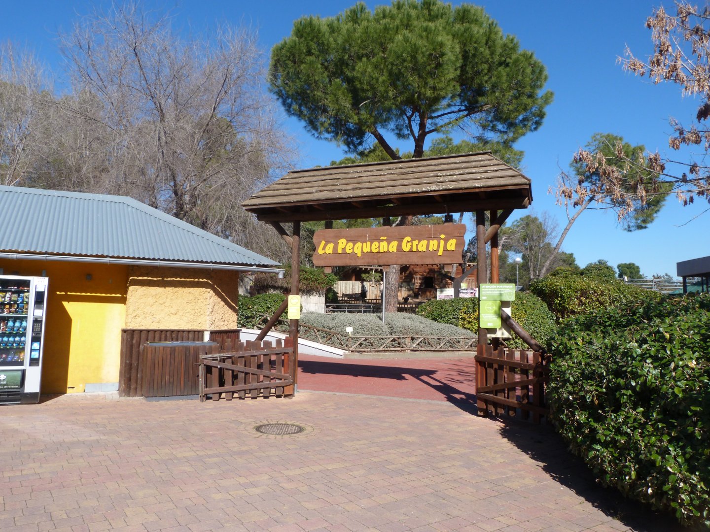 Farm area entrance -Zoo Aquarium de Madrid (2025)