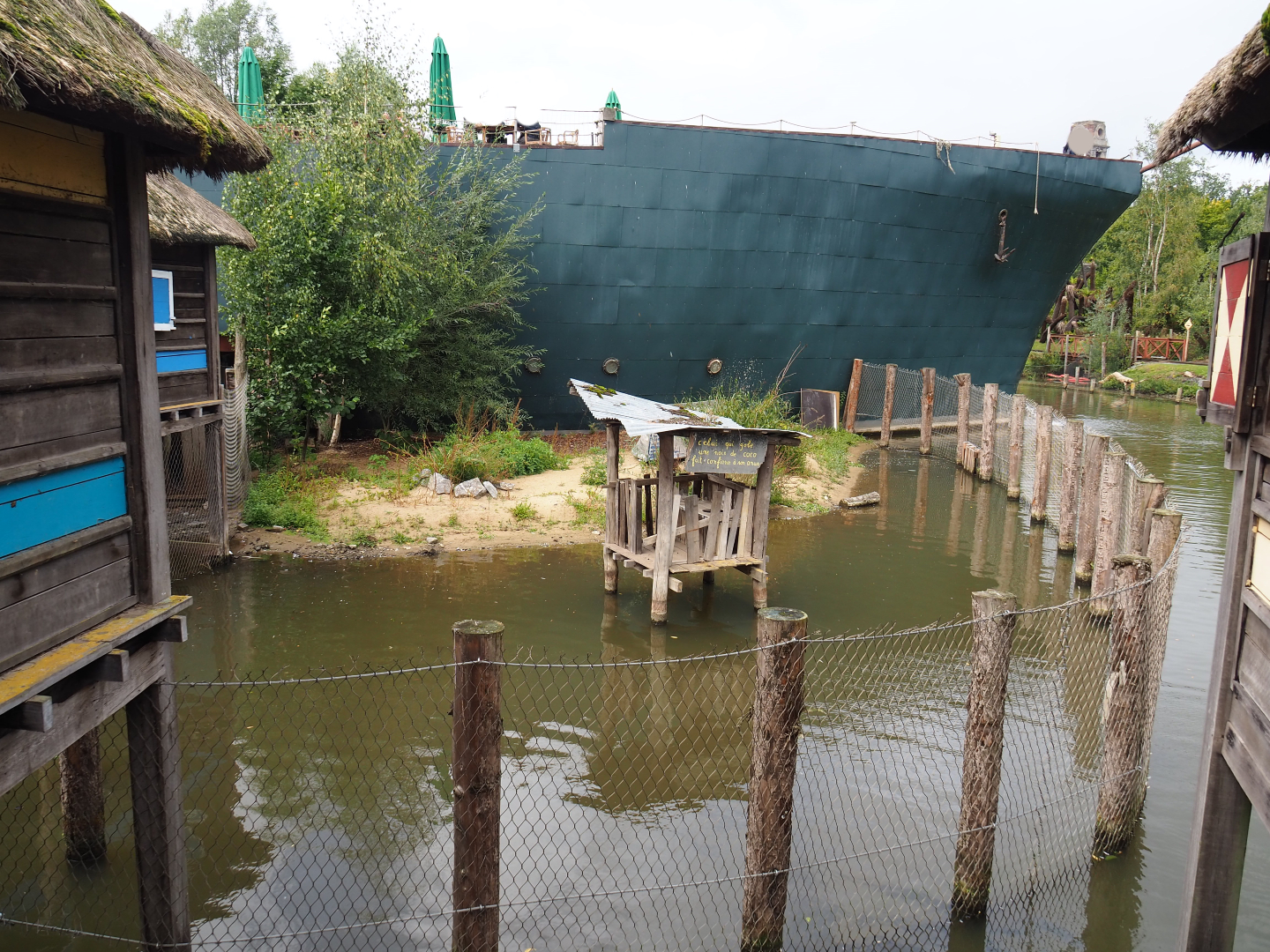 First pygmy hippopotamus exhibit, 2019-10-04