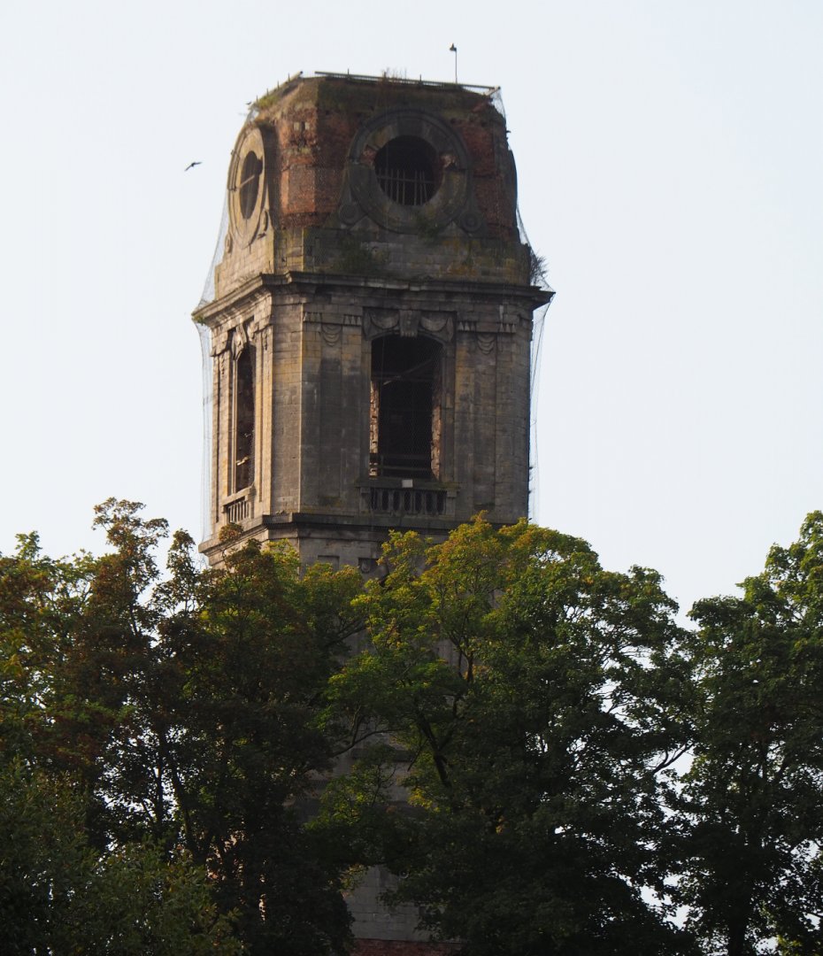 First view of the old abbey tower from the parking lot, 2019-10-04